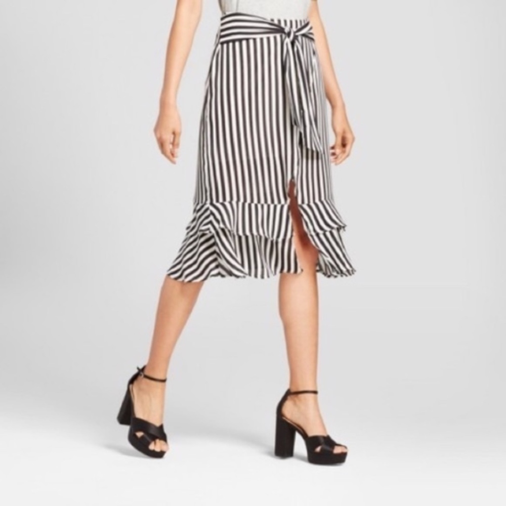 Who What Wear Tie Waist Skirt Black White Stripe - Picture 3 of 5